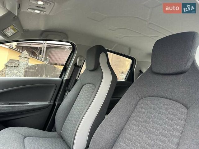Чорний Рено Зое, об'ємом двигуна 0 л та пробігом 109 тис. км за 13300 $, фото 33 на Automoto.ua