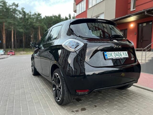 Черный Рено Зое, объемом двигателя 0 л и пробегом 141 тыс. км за 9000 $, фото 7 на Automoto.ua