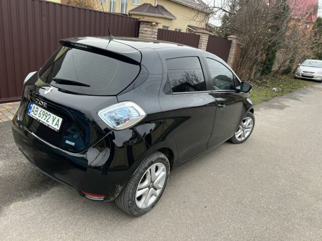 Черный Рено Зое, объемом двигателя 0 л и пробегом 106 тыс. км за 9400 $, фото 1 на Automoto.ua