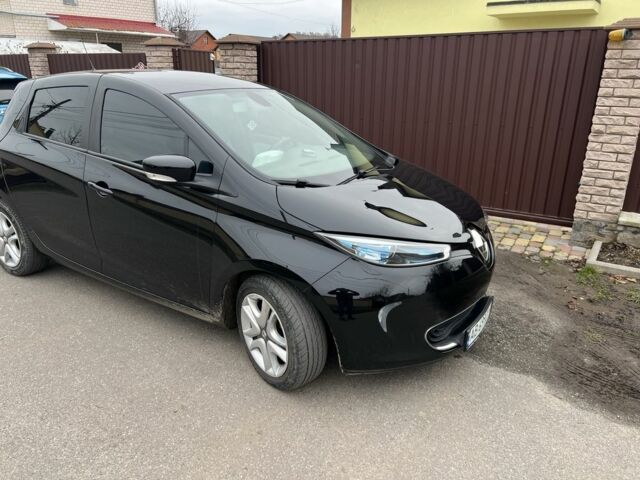 Черный Рено Зое, объемом двигателя 0 л и пробегом 106 тыс. км за 9400 $, фото 4 на Automoto.ua