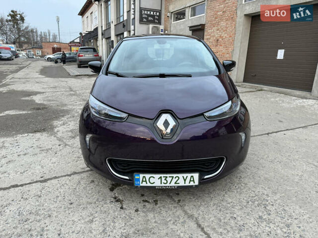 Фиолетовый Рено Зое, объемом двигателя 0 л и пробегом 56 тыс. км за 12000 $, фото 31 на Automoto.ua