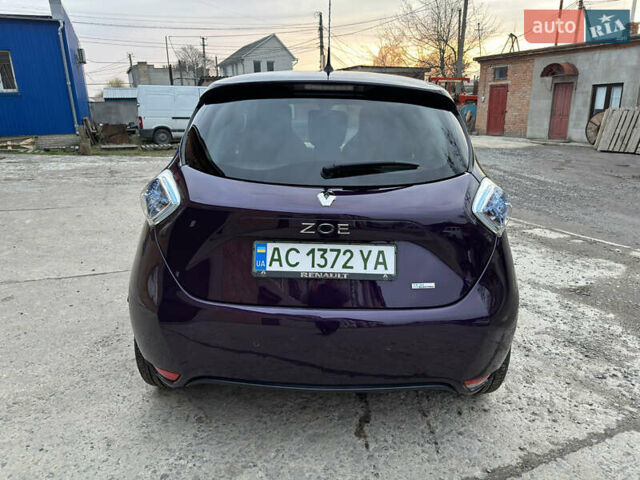 Фиолетовый Рено Зое, объемом двигателя 0 л и пробегом 56 тыс. км за 12000 $, фото 36 на Automoto.ua