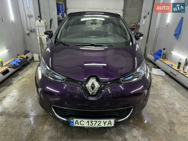 Фиолетовый Рено Зое, объемом двигателя 0 л и пробегом 56 тыс. км за 12000 $, фото 1 на Automoto.ua