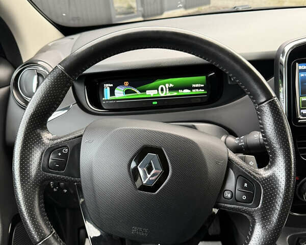 Фіолетовий Рено Зое, об'ємом двигуна 0 л та пробігом 79 тис. км за 10699 $, фото 24 на Automoto.ua