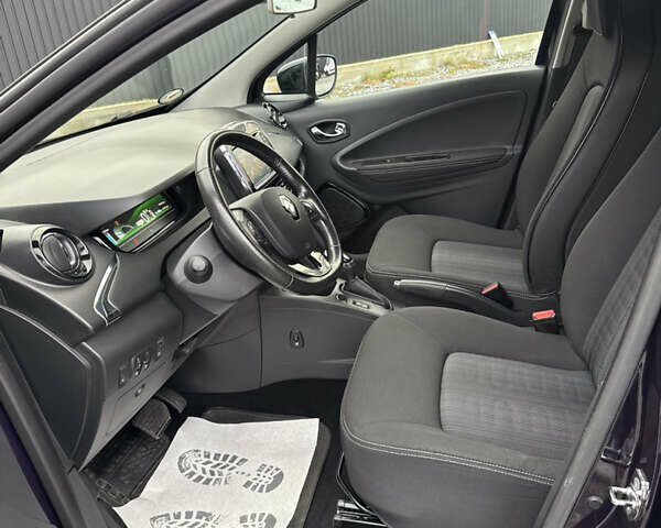 Фіолетовий Рено Зое, об'ємом двигуна 0 л та пробігом 79 тис. км за 10699 $, фото 37 на Automoto.ua