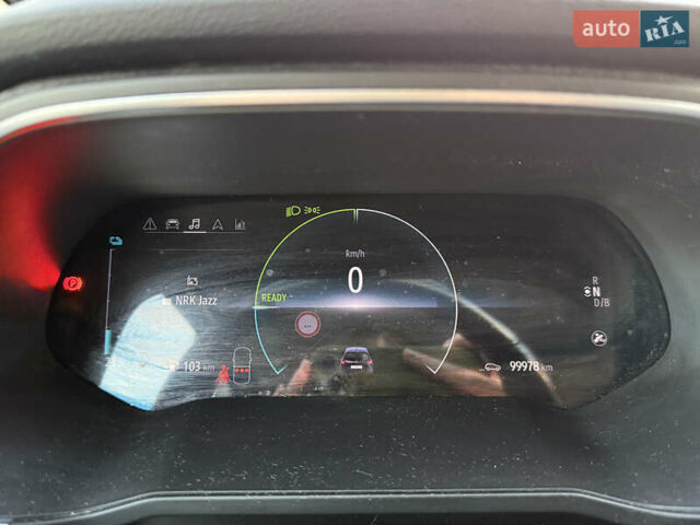 Фиолетовый Рено Зое, объемом двигателя 0 л и пробегом 99 тыс. км за 13200 $, фото 11 на Automoto.ua