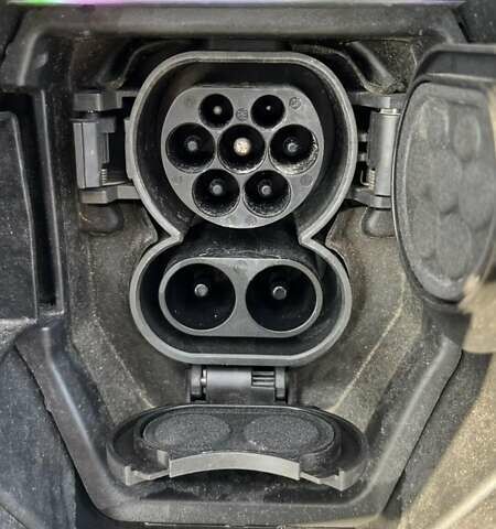 Фиолетовый Рено Зое, объемом двигателя 0 л и пробегом 30 тыс. км за 14100 $, фото 16 на Automoto.ua