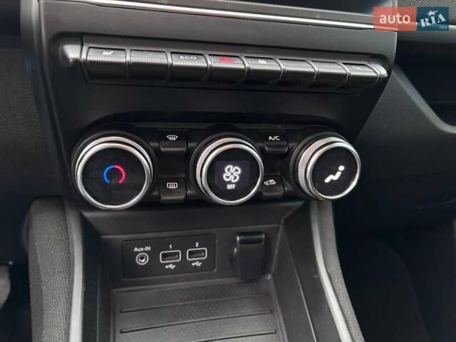 Фиолетовый Рено Зое, объемом двигателя 0 л и пробегом 89 тыс. км за 11899 $, фото 22 на Automoto.ua