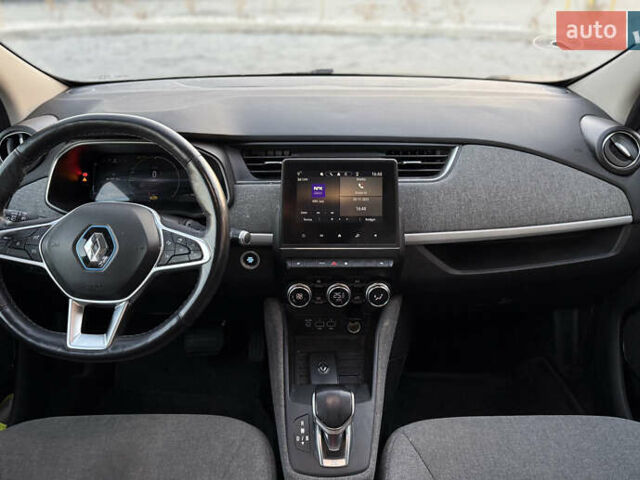 Фиолетовый Рено Зое, объемом двигателя 0 л и пробегом 99 тыс. км за 13200 $, фото 6 на Automoto.ua