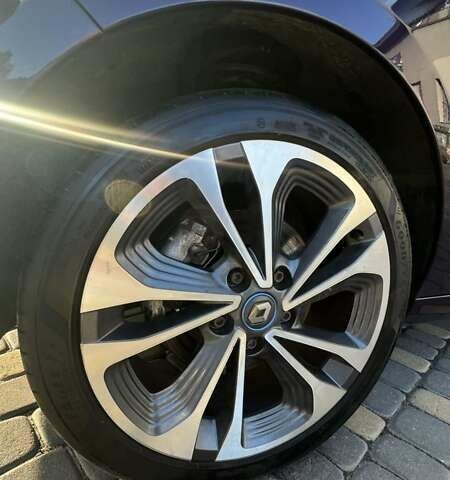 Фиолетовый Рено Зое, объемом двигателя 0 л и пробегом 30 тыс. км за 14100 $, фото 12 на Automoto.ua