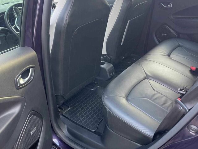 Фиолетовый Рено Зое, объемом двигателя 0 л и пробегом 48 тыс. км за 11000 $, фото 4 на Automoto.ua