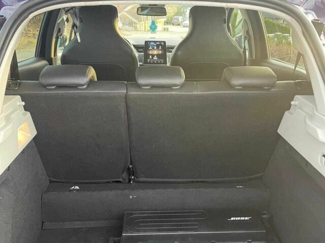 Фиолетовый Рено Зое, объемом двигателя 0 л и пробегом 48 тыс. км за 11000 $, фото 7 на Automoto.ua