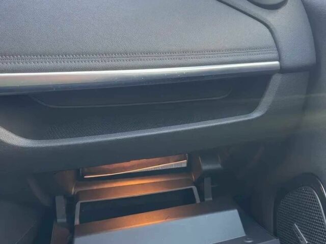 Фиолетовый Рено Зое, объемом двигателя 0 л и пробегом 41 тыс. км за 6000 $, фото 6 на Automoto.ua