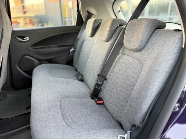 Фіолетовий Рено Зое, об'ємом двигуна 0 л та пробігом 99 тис. км за 13000 $, фото 6 на Automoto.ua