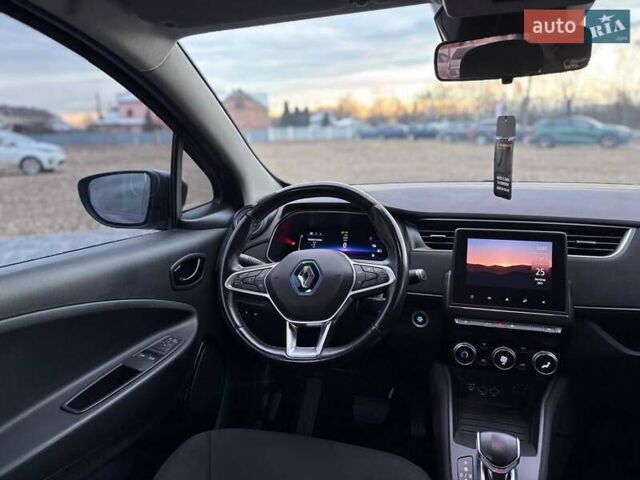 Фиолетовый Рено Зое, объемом двигателя 0 л и пробегом 89 тыс. км за 11899 $, фото 29 на Automoto.ua