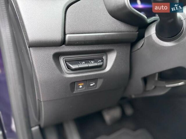 Фиолетовый Рено Зое, объемом двигателя 0 л и пробегом 89 тыс. км за 11899 $, фото 21 на Automoto.ua