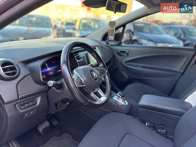 Фиолетовый Рено Зое, объемом двигателя 0 л и пробегом 89 тыс. км за 12999 $, фото 12 на Automoto.ua