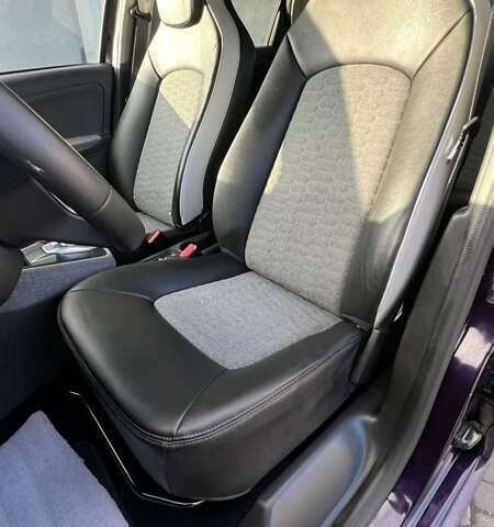 Фиолетовый Рено Зое, объемом двигателя 0 л и пробегом 30 тыс. км за 14100 $, фото 25 на Automoto.ua