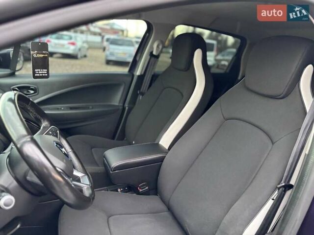 Фиолетовый Рено Зое, объемом двигателя 0 л и пробегом 89 тыс. км за 11899 $, фото 16 на Automoto.ua