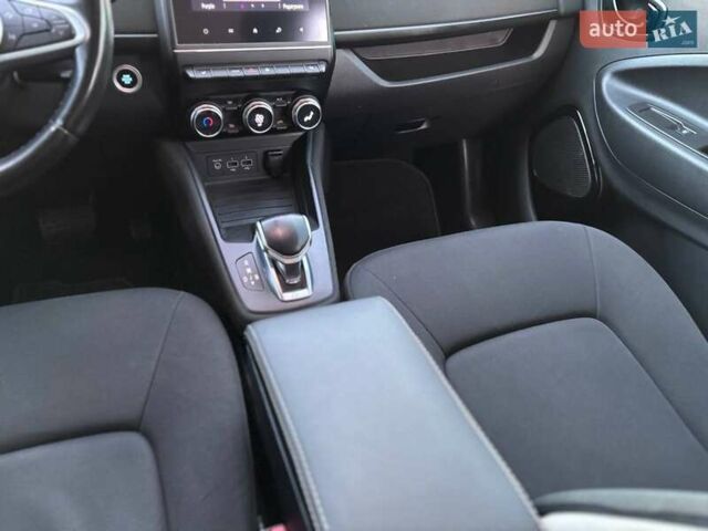 Фиолетовый Рено Зое, объемом двигателя 0 л и пробегом 89 тыс. км за 12999 $, фото 24 на Automoto.ua