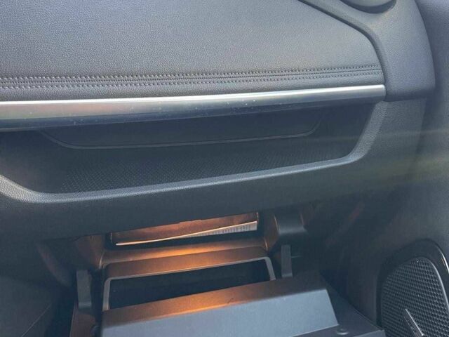 Фиолетовый Рено Зое, объемом двигателя 0 л и пробегом 48 тыс. км за 11000 $, фото 11 на Automoto.ua