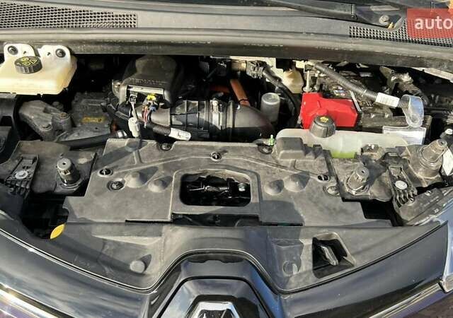 Фиолетовый Рено Зое, объемом двигателя 0 л и пробегом 30 тыс. км за 14100 $, фото 18 на Automoto.ua