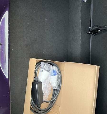 Фиолетовый Рено Зое, объемом двигателя 0 л и пробегом 30 тыс. км за 14100 $, фото 31 на Automoto.ua