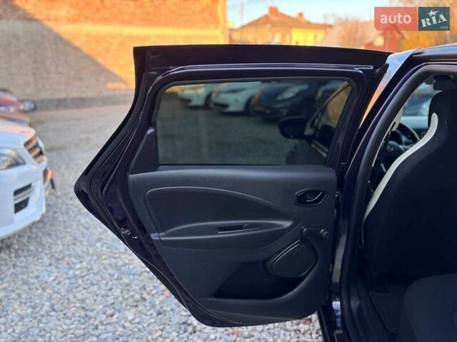 Фиолетовый Рено Зое, объемом двигателя 0 л и пробегом 89 тыс. км за 12999 $, фото 15 на Automoto.ua