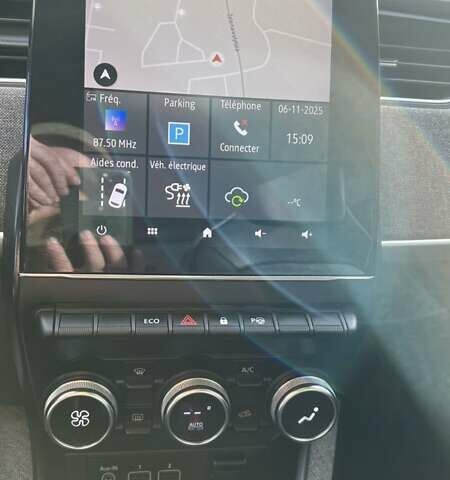 Фиолетовый Рено Зое, объемом двигателя 0 л и пробегом 30 тыс. км за 14100 $, фото 21 на Automoto.ua