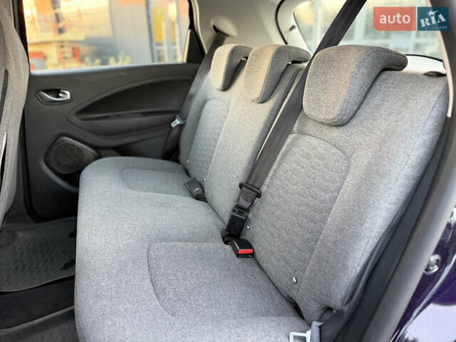 Фиолетовый Рено Зое, объемом двигателя 0 л и пробегом 99 тыс. км за 13200 $, фото 8 на Automoto.ua