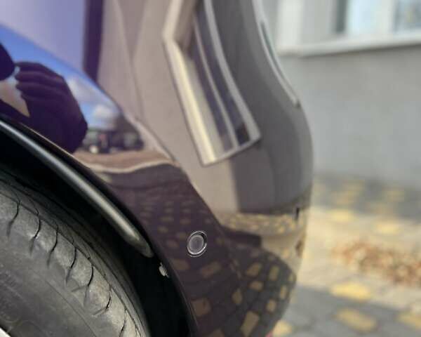 Фиолетовый Рено Зое, объемом двигателя 0 л и пробегом 30 тыс. км за 14100 $, фото 9 на Automoto.ua