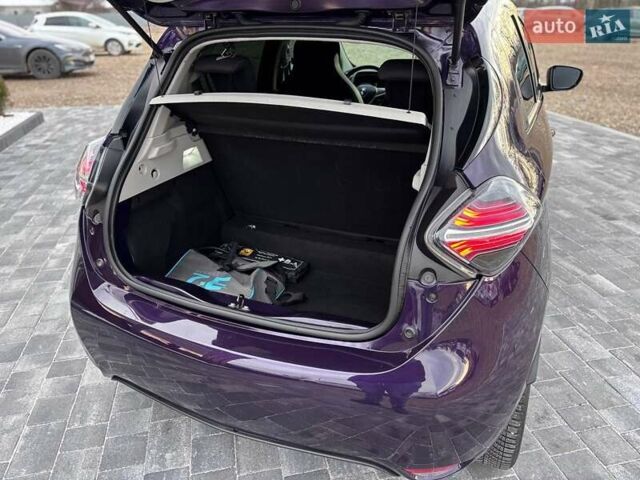 Фиолетовый Рено Зое, объемом двигателя 0 л и пробегом 89 тыс. км за 11899 $, фото 34 на Automoto.ua