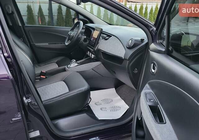 Фиолетовый Рено Зое, объемом двигателя 0 л и пробегом 100 тыс. км за 11950 $, фото 18 на Automoto.ua