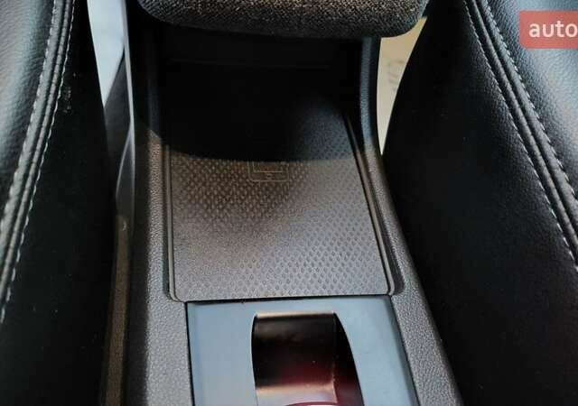 Фиолетовый Рено Зое, объемом двигателя 0 л и пробегом 100 тыс. км за 11950 $, фото 25 на Automoto.ua