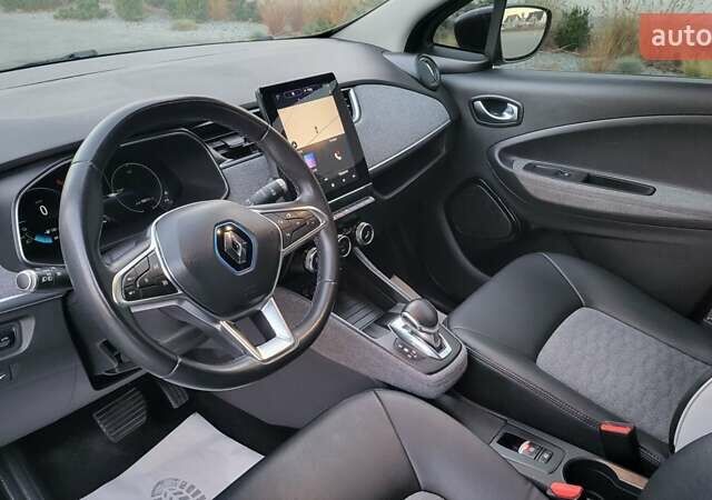 Фиолетовый Рено Зое, объемом двигателя 0 л и пробегом 100 тыс. км за 11950 $, фото 13 на Automoto.ua