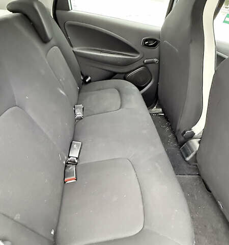 Фіолетовий Рено Зое, об'ємом двигуна 0 л та пробігом 70 тис. км за 9150 $, фото 10 на Automoto.ua