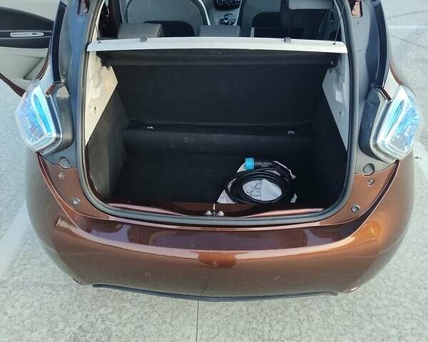 Коричневий Рено Зое, об'ємом двигуна 0 л та пробігом 136 тис. км за 6500 $, фото 5 на Automoto.ua