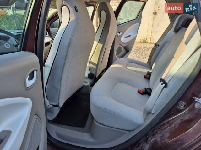 Коричневый Рено Зое, объемом двигателя 0 л и пробегом 173 тыс. км за 5800 $, фото 13 на Automoto.ua