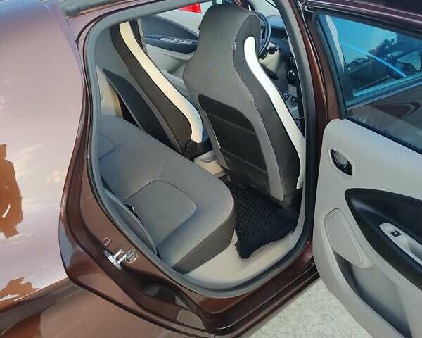 Коричневий Рено Зое, об'ємом двигуна 0 л та пробігом 136 тис. км за 6500 $, фото 4 на Automoto.ua