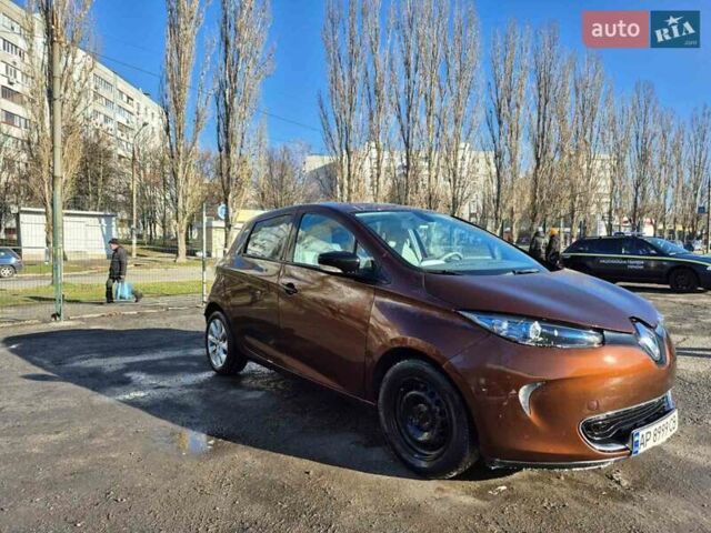 Коричневий Рено Зое, об'ємом двигуна 0 л та пробігом 170 тис. км за 5900 $, фото 3 на Automoto.ua