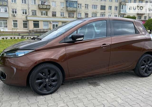 Коричневий Рено Зое, об'ємом двигуна 0 л та пробігом 92 тис. км за 8400 $, фото 3 на Automoto.ua