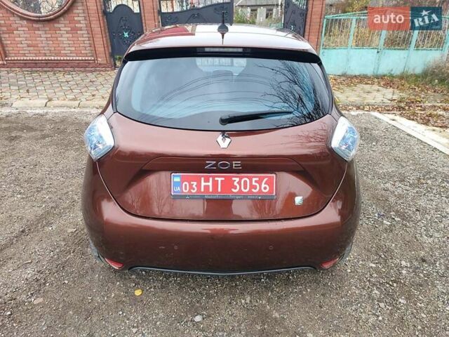 Коричневый Рено Зое, объемом двигателя 0 л и пробегом 52 тыс. км за 8200 $, фото 6 на Automoto.ua