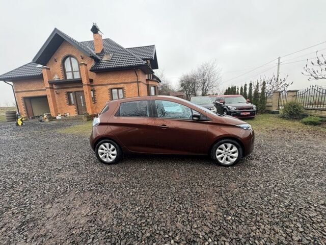 Коричневый Рено Зое, объемом двигателя 0 л и пробегом 129 тыс. км за 6200 $, фото 14 на Automoto.ua