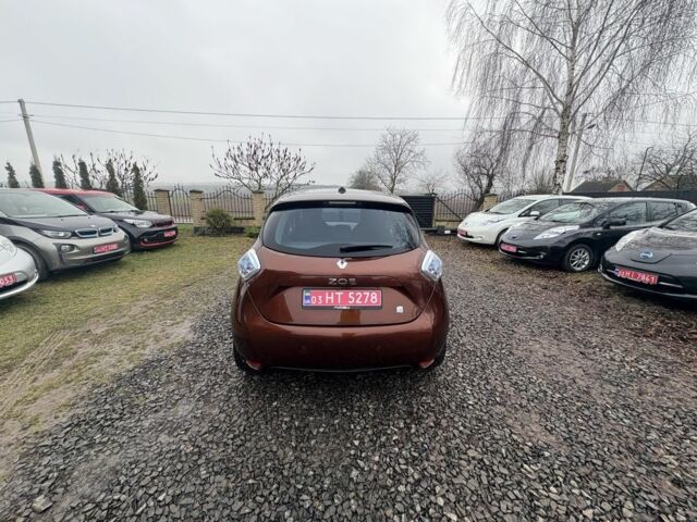 Коричневый Рено Зое, объемом двигателя 0 л и пробегом 129 тыс. км за 6200 $, фото 16 на Automoto.ua