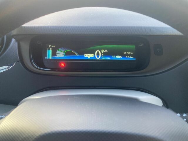 Коричневий Рено Зое, об'ємом двигуна 0 л та пробігом 67 тис. км за 5500 $, фото 7 на Automoto.ua