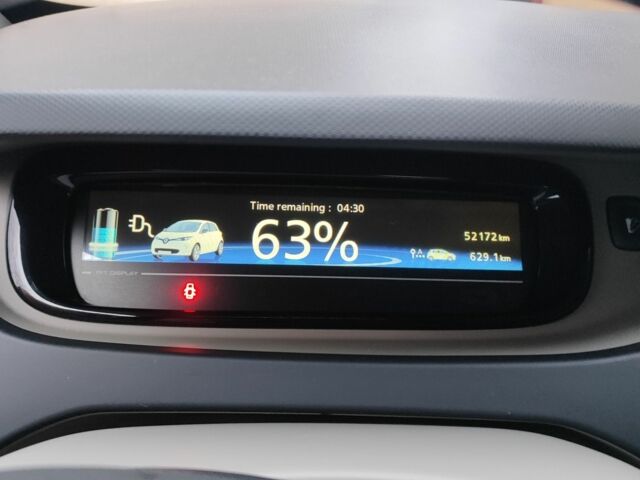 Коричневый Рено Зое, объемом двигателя 0 л и пробегом 52 тыс. км за 7500 $, фото 8 на Automoto.ua