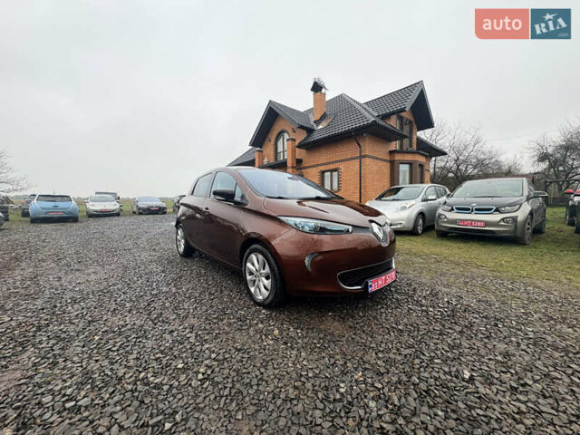 Коричневый Рено Зое, объемом двигателя 0 л и пробегом 129 тыс. км за 6200 $, фото 12 на Automoto.ua