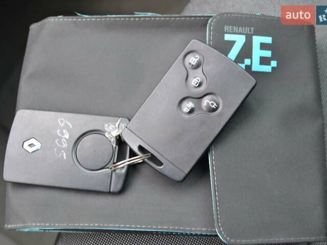 Коричневий Рено Зое, об'ємом двигуна 0 л та пробігом 143 тис. км за 6700 $, фото 28 на Automoto.ua