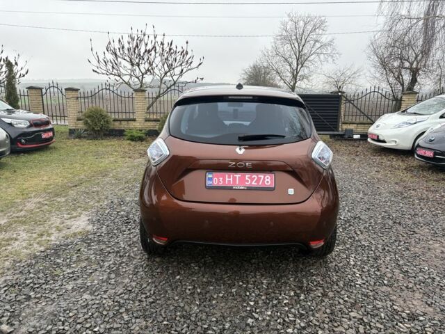 Коричневый Рено Зое, объемом двигателя 0 л и пробегом 129 тыс. км за 6200 $, фото 5 на Automoto.ua