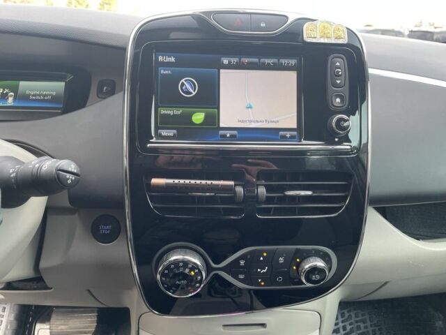 Коричневий Рено Зое, об'ємом двигуна 0 л та пробігом 71 тис. км за 8900 $, фото 5 на Automoto.ua